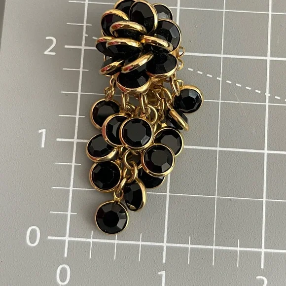Sorrelli Signed Vntg GoldTone&Black Crystal Cluster Chandelier Clip On Earrings - Picture 5 of 5